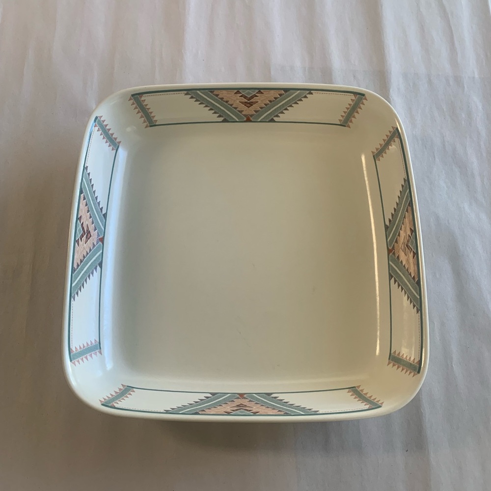Mikasa Intaglio SANTA FE Square Baker 10.5” Stoneware Casserole. CAC24. EUC.
